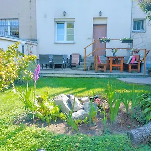 Apartment Duplex With Garden, Prag